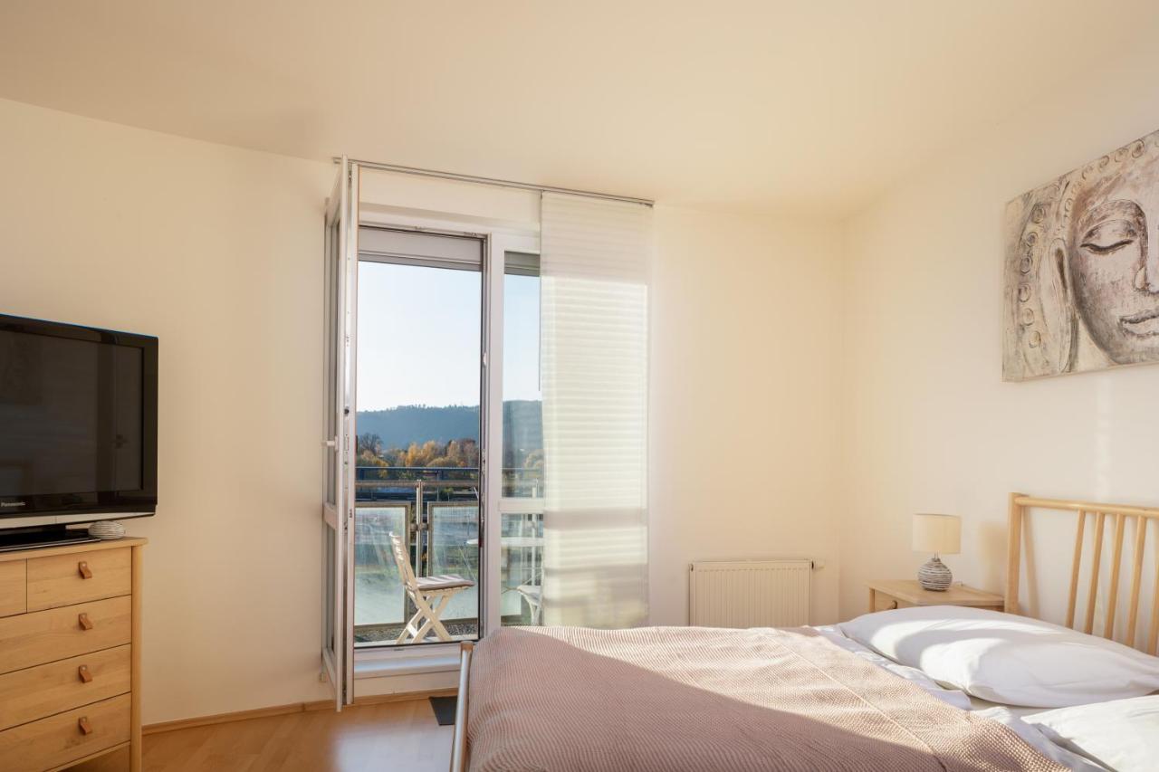 Sunny Apartment In Modrany By Prague Days מראה חיצוני תמונה